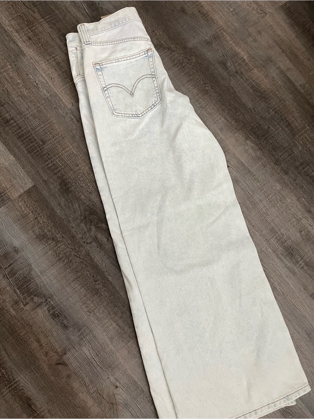 Levi's Super Light Blue 94 Baggy Wide Leg Jeans - Picture 4 of 9